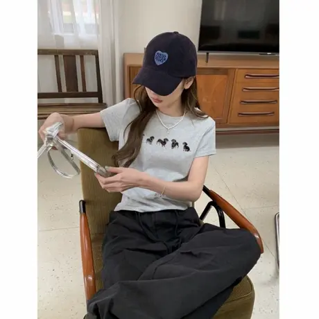 2025夏季新款高级感学院风灰色短款t恤女ins风超火高腰露脐上衣潮商品大图