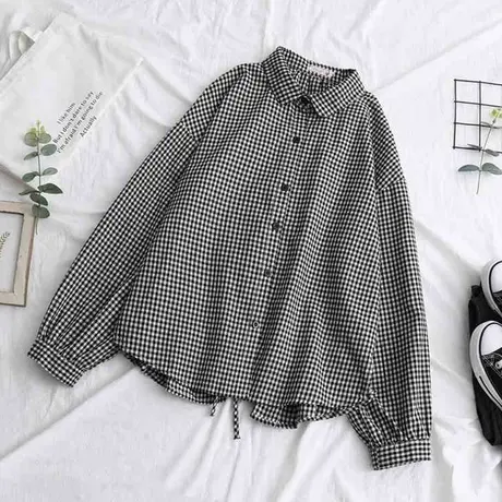 早秋新款日系森女后背松紧系带百搭黑白小格子衬衫女宽松打底衬衣商品大图