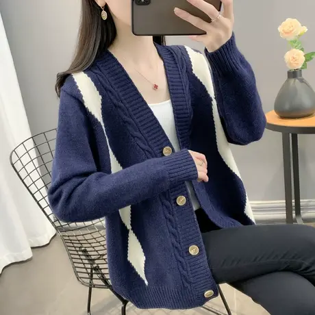 V领撞色菱格针织开衫女秋冬外穿显瘦百搭宽松麻花长袖毛衣外套潮商品大图