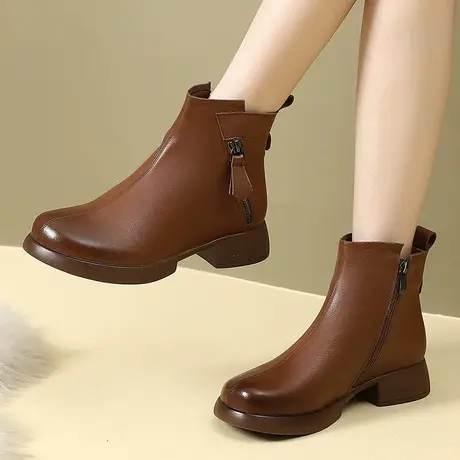 鞋子女2023新款爆款秋款短靴大码真皮女靴41一43平底显瘦马丁靴商品大图