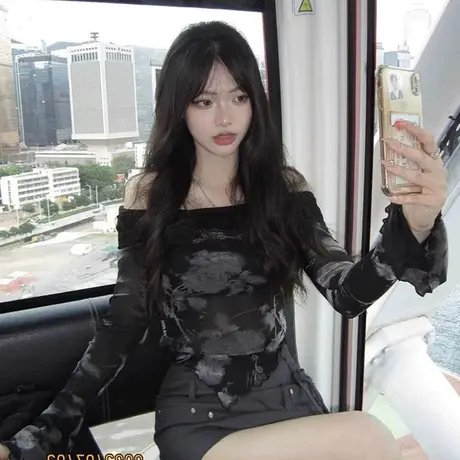 甜酷辣妹一字肩印花T恤女初秋chic修身短款长袖网纱黑色挂脖上衣商品大图