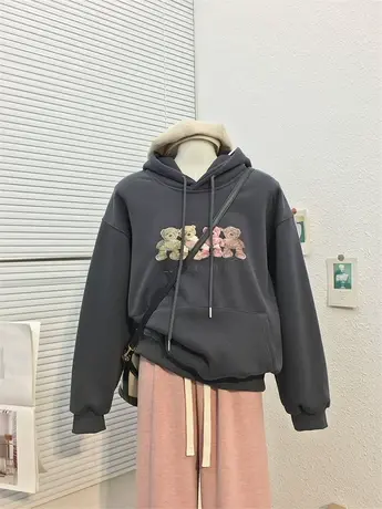秋冬新款4只小熊印花连帽卫衣女保暖加绒加厚套头宽松遮臀上衣服图片