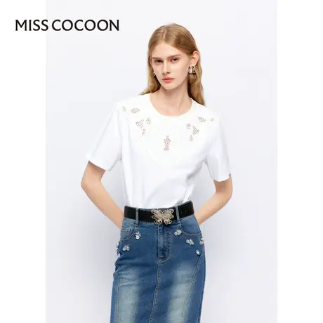 MISSCOCOON【漫拾光旅】24春新款简约百搭米珠网格镂空绣花T恤商品大图
