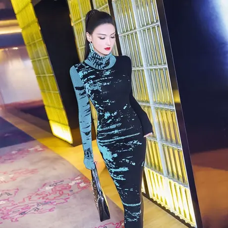 VJE时尚内搭打底印花针织连衣裙新款女人味高领过膝毛衣裙商品大图