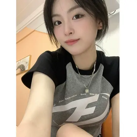 美式复古辣妹撞色正肩短袖t恤女夏修身显瘦小众别致独特短款上衣商品大图