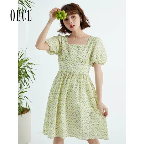 Oece春夏新款女温柔甜心碎花复古方领连衣裙图片
