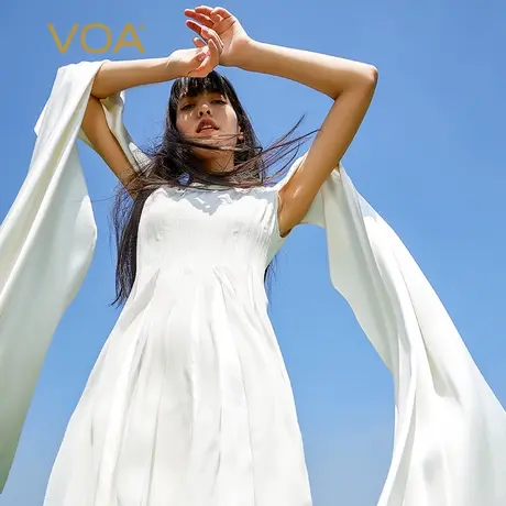 VOA40姆米重磅真丝乳白圆领贴花活页装饰水袖设计优雅气质仙女裙图片