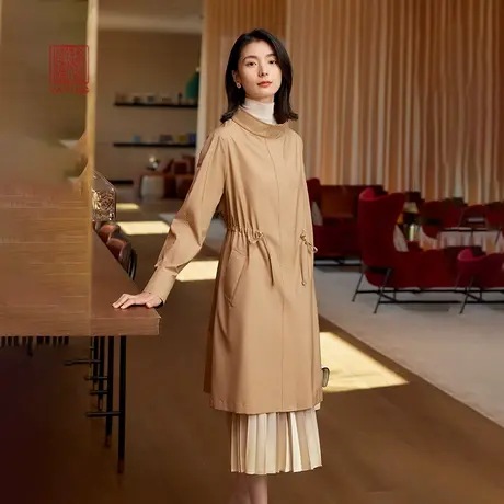 EP雅莹高端系列 国风牡丹刺绣收腰丝羊毛风衣 2024春装新款7304A商品大图