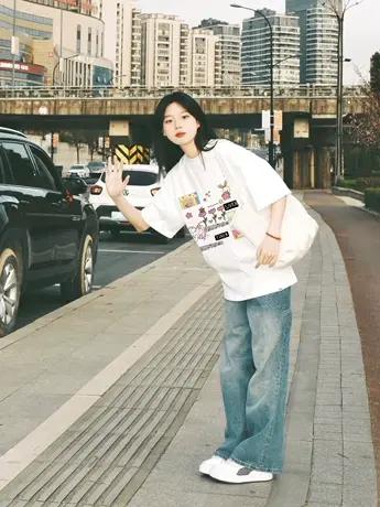 纯棉白色短袖t恤女夏季2023新款设计感小众潮牌美式复古宽松上衣图片