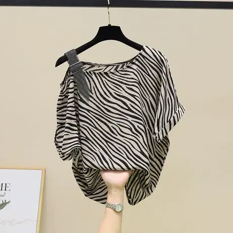 烫钻斑马条纹雪纺衫夏短袖2022新韩版宽松设计感洋气斜肩露肩上衣商品大图