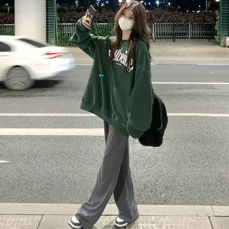 美式绿色卫衣女大码胖mm显瘦秋冬款ins潮牌加绒复古小众高街上衣图片