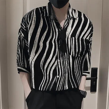 夏季男士衬衫七分袖宽松中袖潮流发型师时尚休闲短袖斑马条纹衬衣商品大图