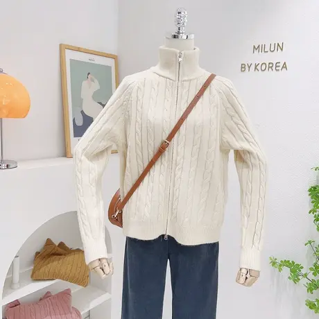 22秋冬新款温柔软糯拉翻领毛衣开衫慵懒宽松保暖高领麻花针织外套图片