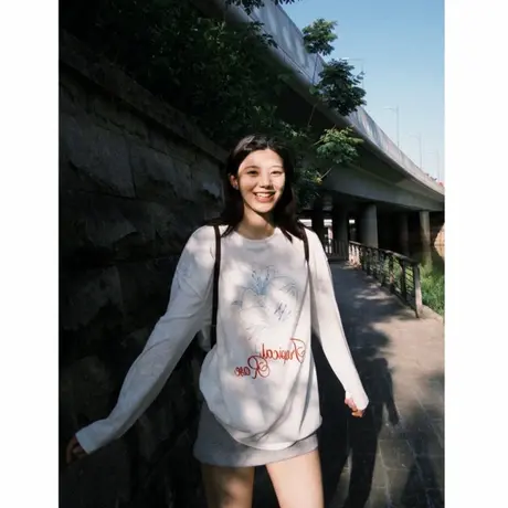 韩版休闲长袖圆领印花t恤女夏季2025宽松显瘦防晒罩衫薄款上衣ins图片