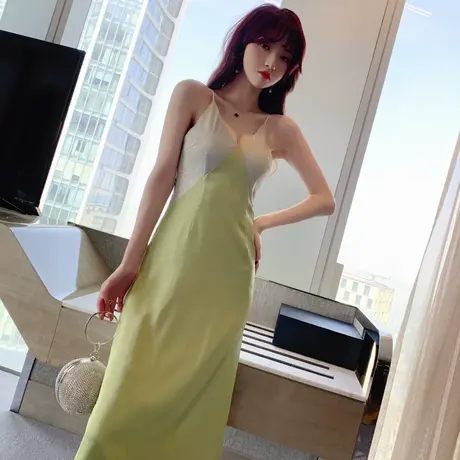 宴会气质洋装小礼服2024夏季新款小众轻奢收腰显瘦赫本吊带连衣裙图片