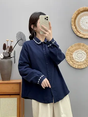 春秋新款韩版文艺小清新刺绣花朵双层棉纱长袖衬衫女宽松打底上衣商品大图