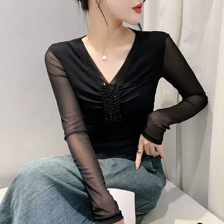 手工钉珠网纱T恤女长袖秋季新款性感V领内搭打底衫气质网纱上衣女图片