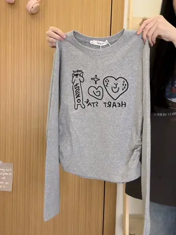 红续刺绣卡通狗狗灰色长袖T恤女日系学院风收腰内搭上衣秋冬新款商品大图