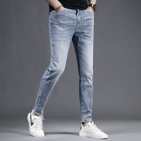 柔软牛仔裤男夏季薄款修身小脚十分裤2023新款弹力男生牛仔裤浅蓝图片