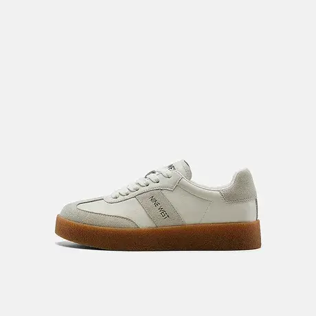 Nine West/玖熙休闲鞋2025春季新款德训鞋女皮革拼接圆头平底舒适图片