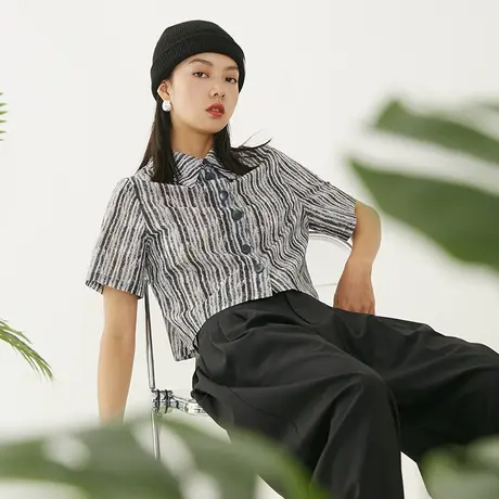 omont蛋挞家 印花短款衬衫女夏2023新款复古港味设计感短袖花衬衣商品大图