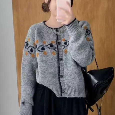 秋装女士休闲独特超好看毛衣针织开衫女外套2025新款短款上衣春秋商品大图