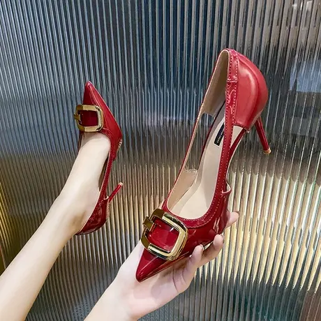 红色漆皮高跟鞋女细跟2024年夏季新款尖头气质镂空百搭新娘结婚鞋图片