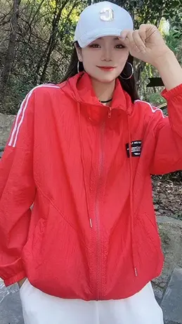 防晒衣女外穿薄款2023新款宽松大码透气防晒服时尚连帽气质短外套图片