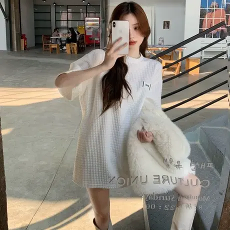 ins格子上衣2021春季新款宽松T恤圆领短袖中长款内搭打底衫女装潮商品大图