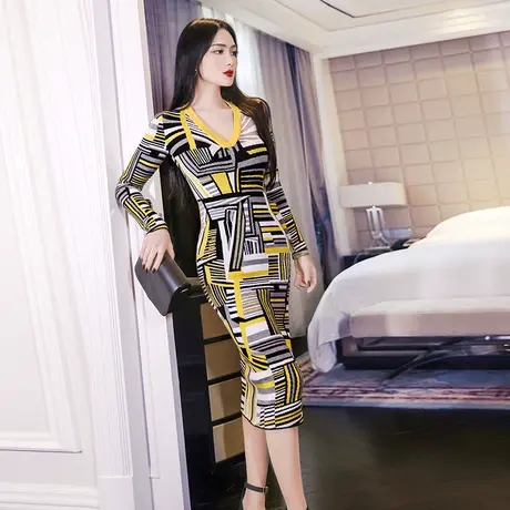 VJE欧美几何撞色气质V领针织衫新款收腰显瘦中长款打底连衣裙商品大图