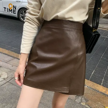 超火皮短裙半身裙秋冬2022新款高腰短款修身包臀裙显瘦PU皮a字裙图片