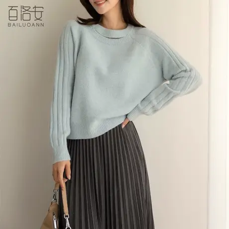 百洛安温柔风软糯打底针织衫女秋季新款时尚宽松圆领长袖套头毛衣图片