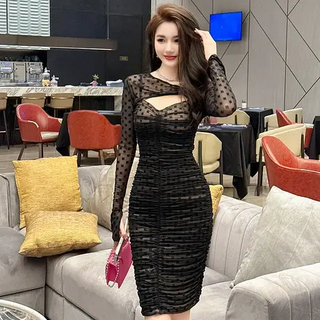 黑色镂空赫本风褶皱波点连衣裙显瘦修身气质长袖设计感包臀网纱裙商品大图