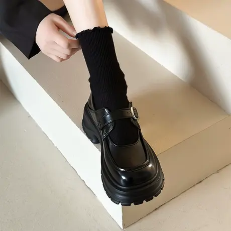 网红一字扣带小皮鞋女2024春季新款英伦风厚底粗跟日系JK制服单鞋图片