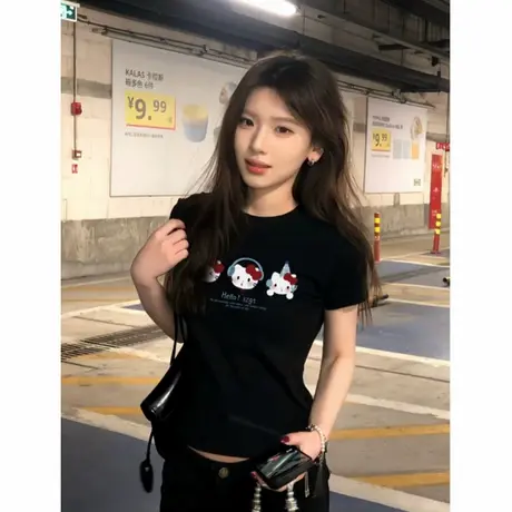 甜辣妹黑色正肩短袖t恤女夏季2025新款修身显瘦设计感小众上衣ins图片