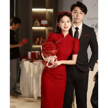 红色旗袍敬酒服2023新款新娘高级感蕾丝中式订婚礼服女夏季连衣裙图片