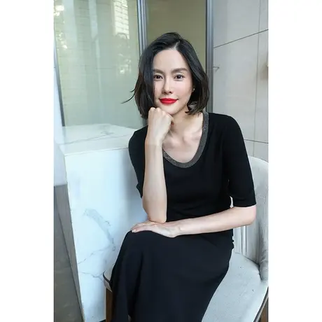 23秋冬新款针织衫复古温柔珠链U领百搭高弹%100羊毛针织衫上衣女商品大图