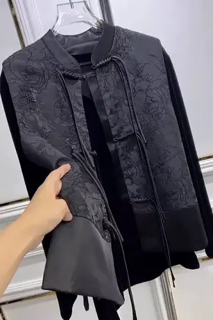 欧货2024新款马夹薄款春秋网红爆款中式小香国风盘扣洋气女式马甲图片