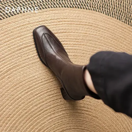 达芙妮法式短靴女2026冬季新款粗跟方头切尔西瘦瘦靴棕色高跟加绒图片