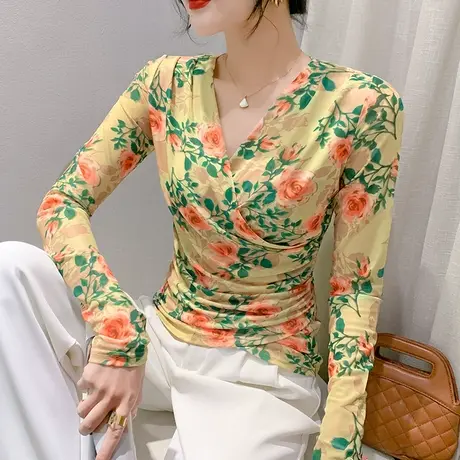 复古印花T恤女长袖初秋新款洋气质内搭打底衫性感交叉V领网纱上衣图片