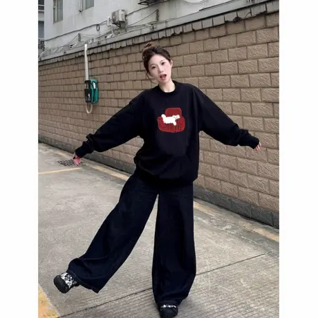 美式复古黑色圆领卫衣女2025春秋新款设计感小众宽松慵懒长袖上衣图片