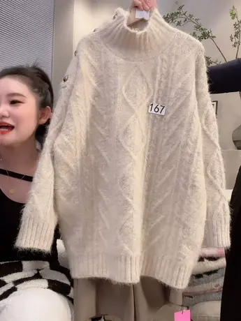 秋冬法式慵懒风宽松纽扣侧开高领设计感纯色针织菱格套头时尚毛衣图片