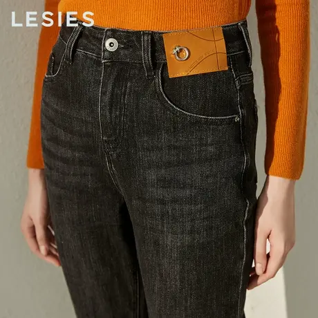 蓝色倾情 2022秋女装新款 二色入水洗百搭皮标装饰萝卜牛仔裤长裤商品大图