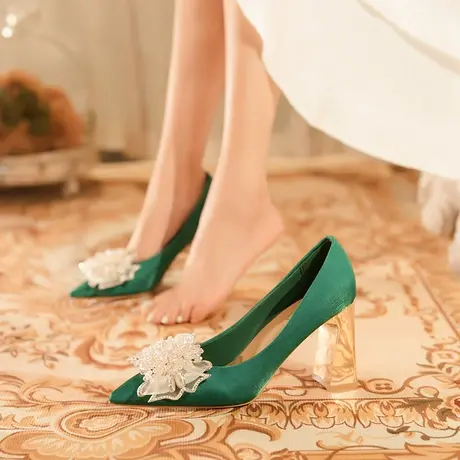 高级感绿色婚鞋女粗高跟鞋新娘鞋浅口单鞋女鞋2025新款中式结婚鞋图片
