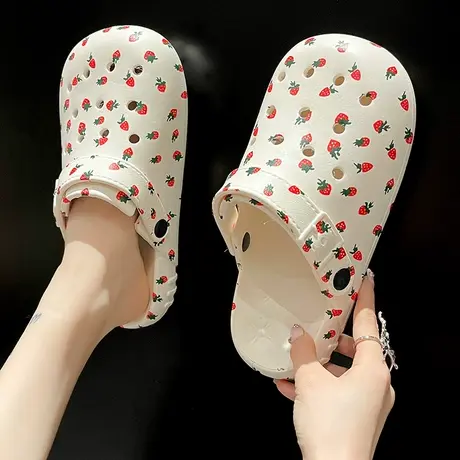 草莓洞洞鞋女2023新款ins潮可爱时尚包头拖鞋夏季厚底外穿沙滩鞋商品大图