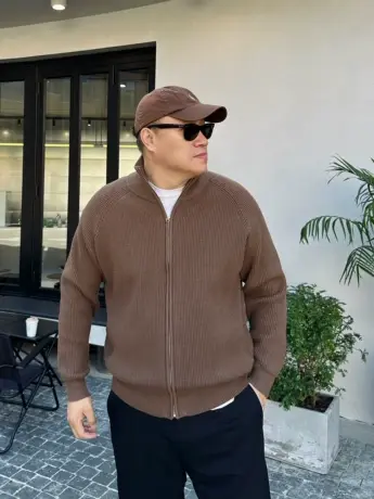 大依无忧秋冬新款韩版咖色潮胖子大号加肥加大码男士拉链开衫毛衣商品大图