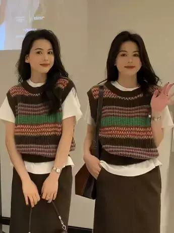 2023新款秋季甜美外搭设计感彩色条纹针织衫马甲背心上衣女ins潮图片