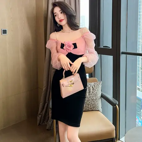 撞色拼接一字肩吊带连衣裙新款减龄显瘦轻熟风气质名媛丝绒包臀裙商品大图