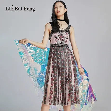 裂帛LIEBOFeng原创设计ins烫钻刺绣露背辣妹风蕾丝百褶吊带连衣裙图片