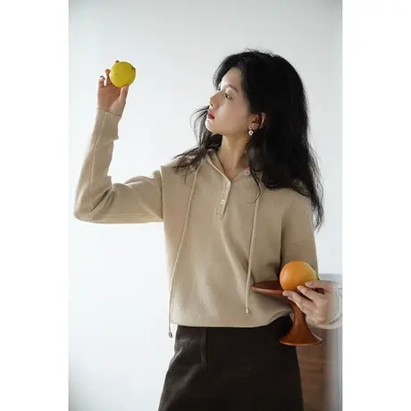 嘉茱莉2023秋季新款连帽毛衣女慵懒风套头针织上衣外套小众设计感商品大图